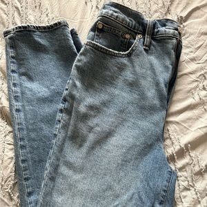 Madewell size 28 jeans in color Bailey wash
